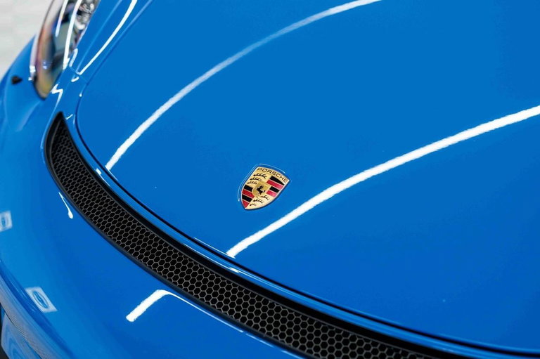 Porsche 718 Cayman GT4