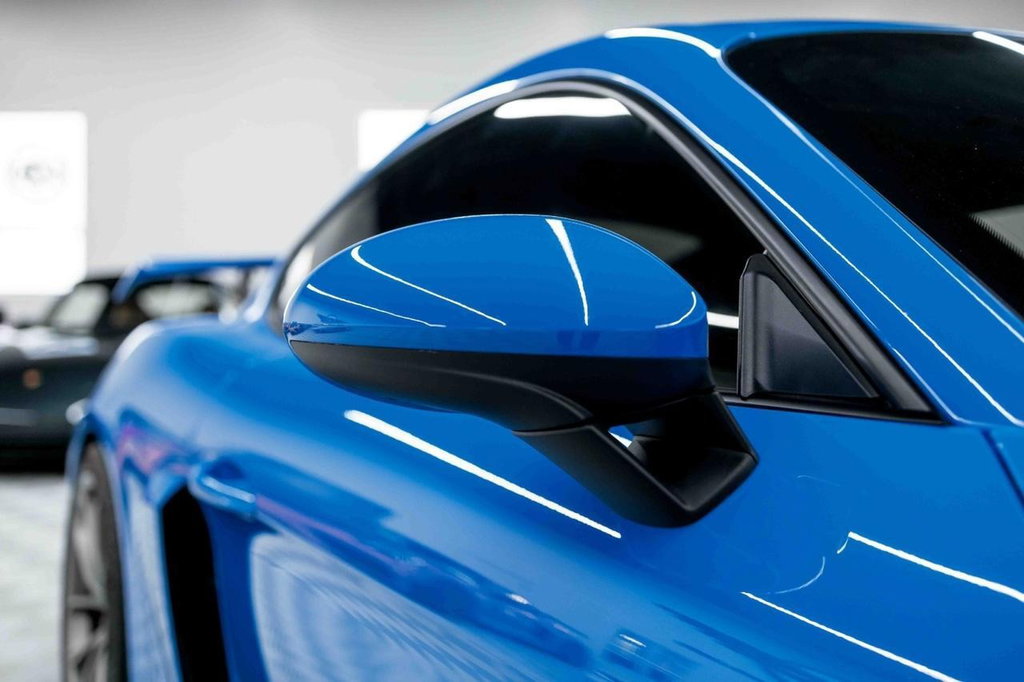 Porsche 718 Cayman GT4