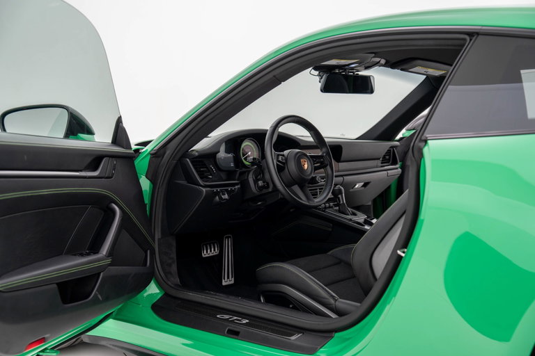 Porsche 992 GT3 Touring