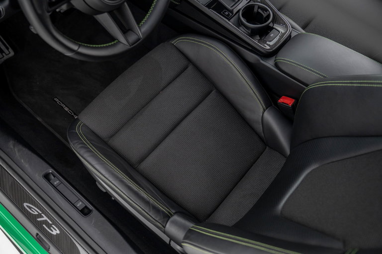 Porsche 992 GT3 Touring