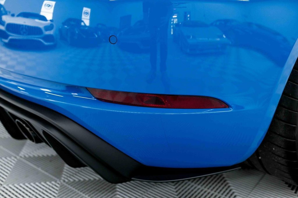 Porsche 718 Cayman GT4