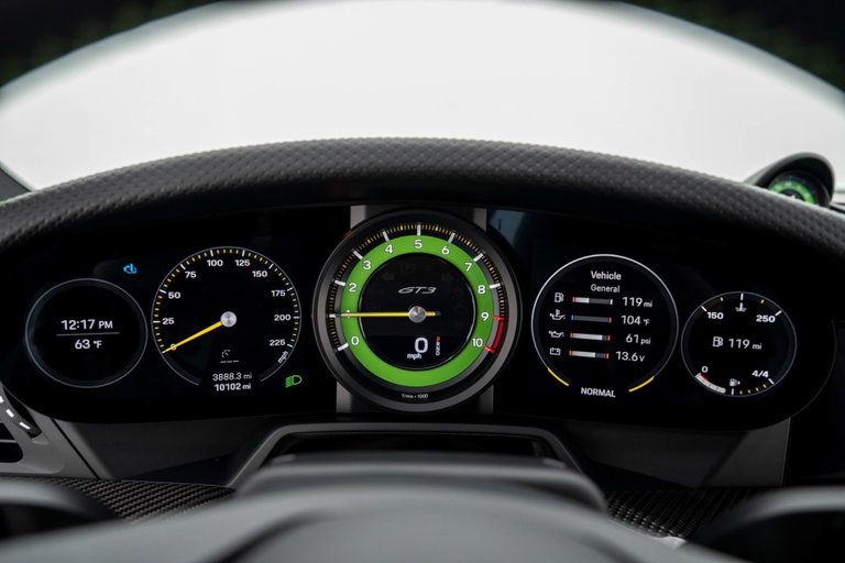 Porsche 992 GT3 Touring