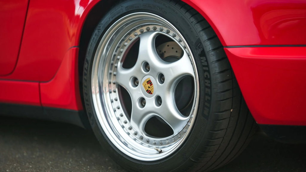 Porsche 964 Carrera 4