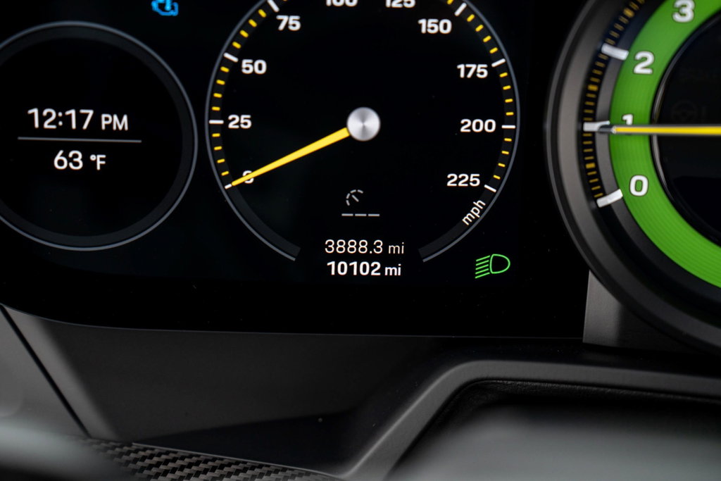 Porsche 992 GT3 Touring