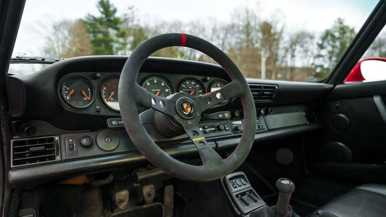 Porsche 964 Carrera 4