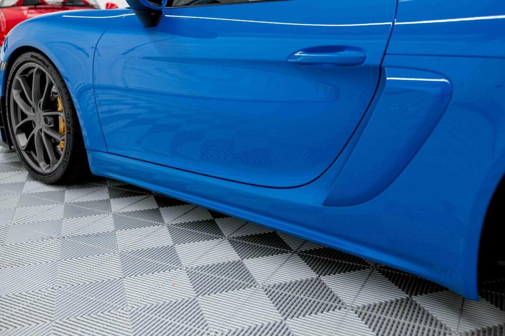 Porsche 718 Cayman GT4