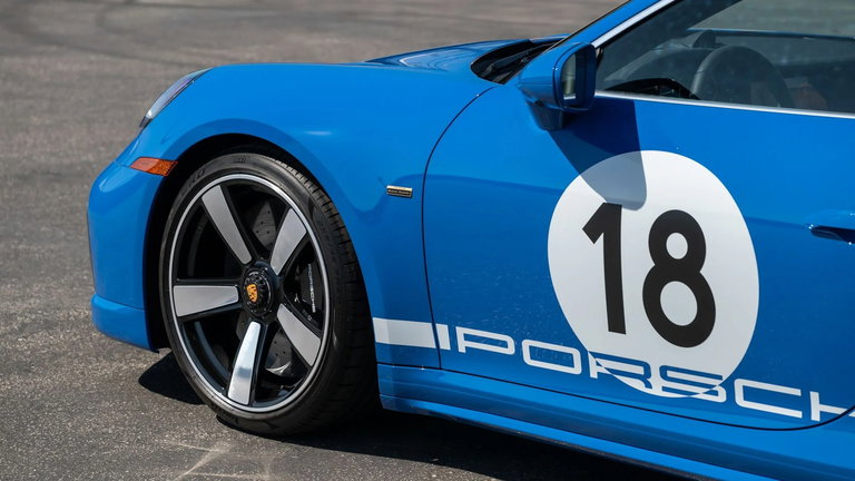 Porsche 992 Sport Classic