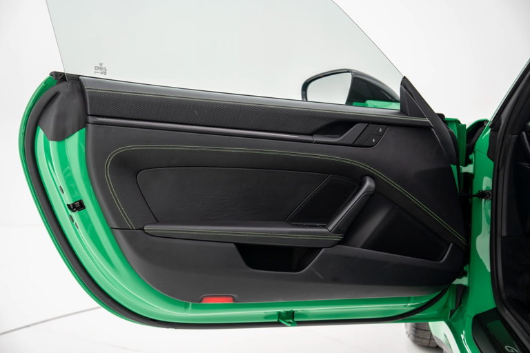 Porsche 992 GT3 Touring
