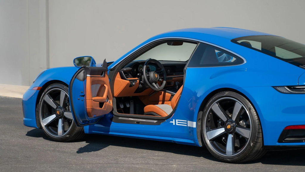 Porsche 992 Sport Classic