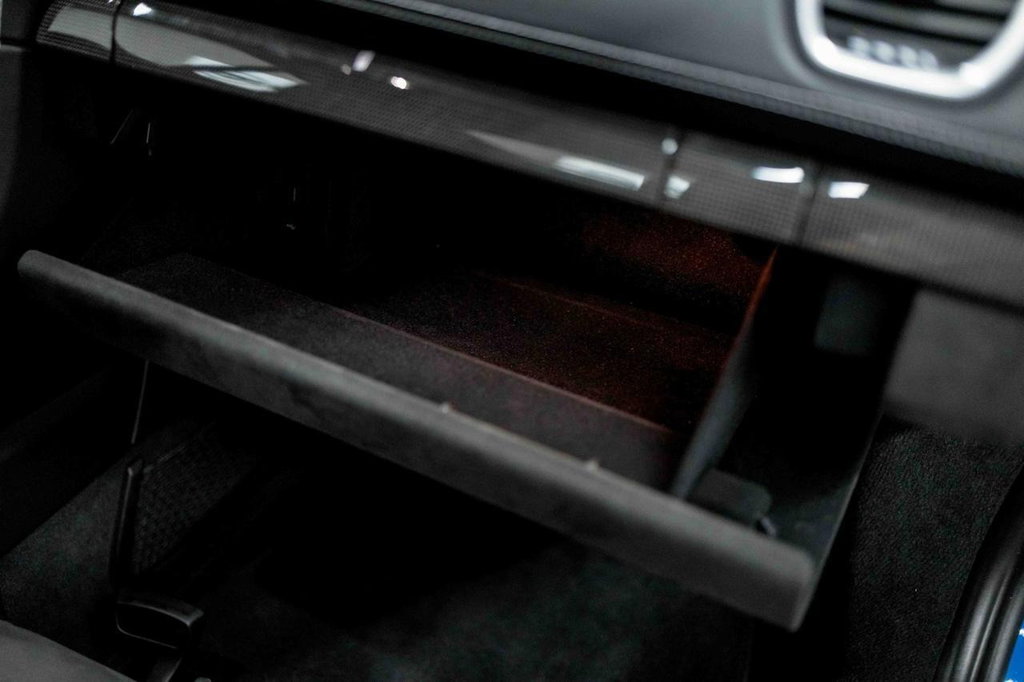 Porsche 718 Cayman GT4