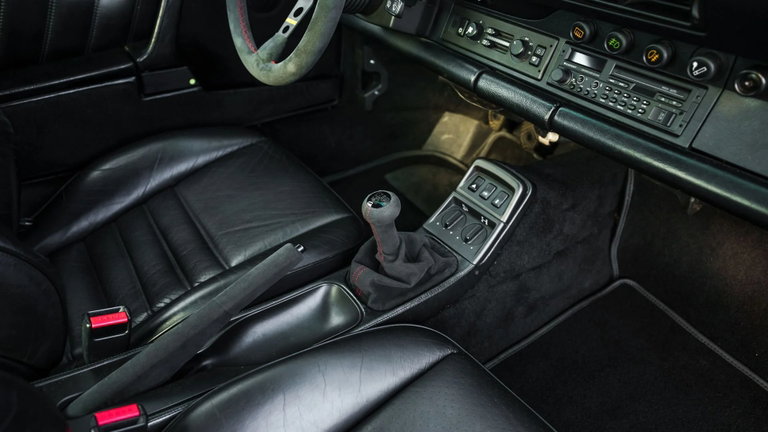 Porsche 964 Carrera 4