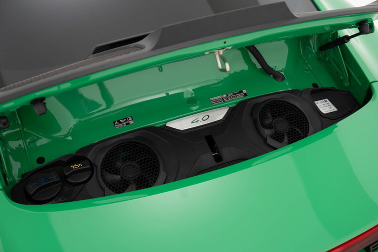 Porsche 992 GT3 Touring