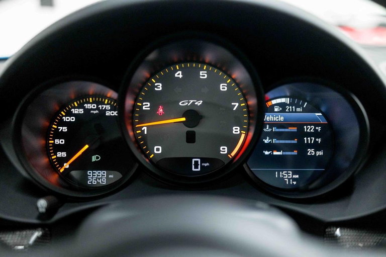 Porsche 718 Cayman GT4