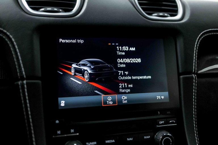 Porsche 718 Cayman GT4