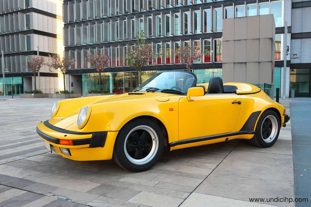 Porsche 911 Carrera 3.2 Speedster