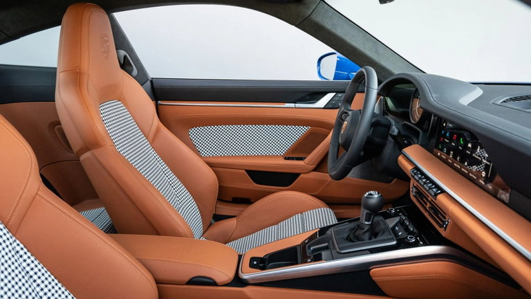 Porsche 992 Sport Classic