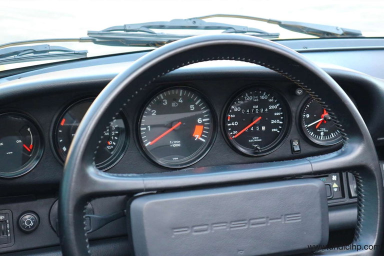 Porsche 911 Carrera 3.2 Speedster