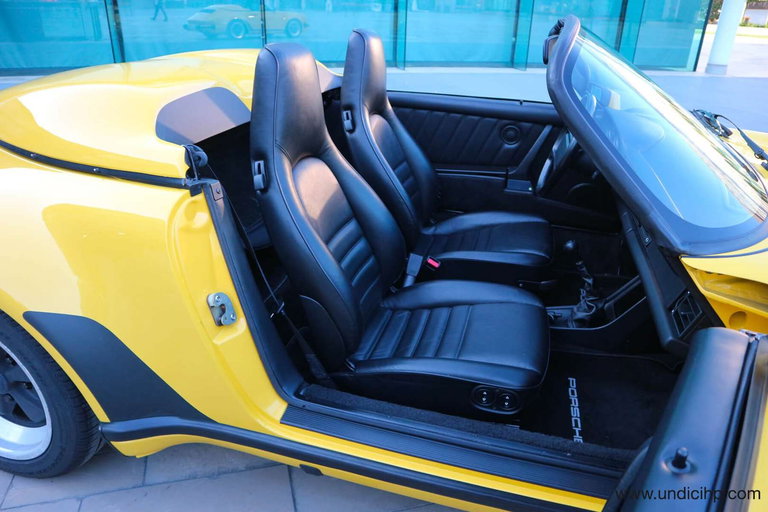 Porsche 911 Carrera 3.2 Speedster