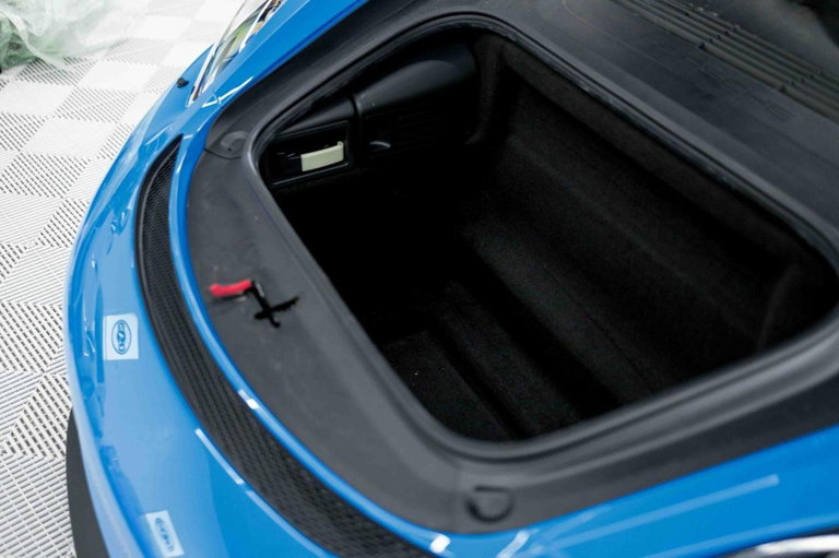 Porsche 718 Cayman GT4