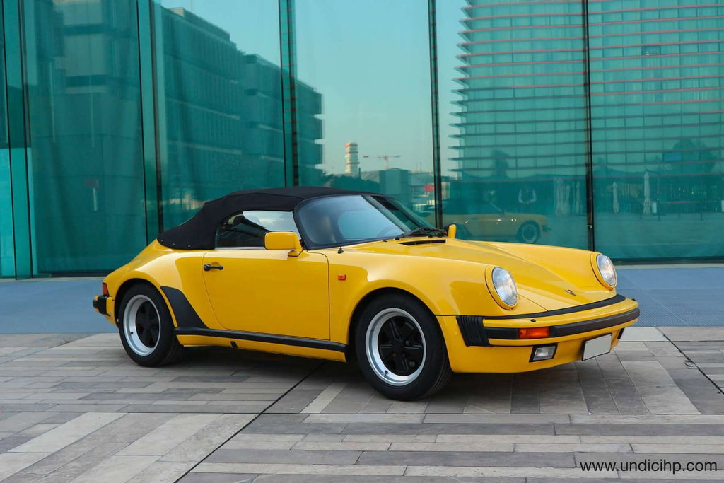 Porsche 911 Carrera 3.2 Speedster