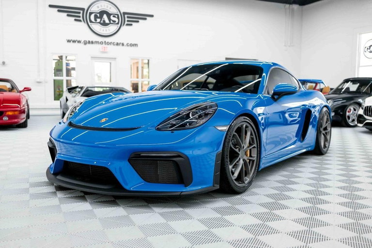 Porsche 718 Cayman GT4