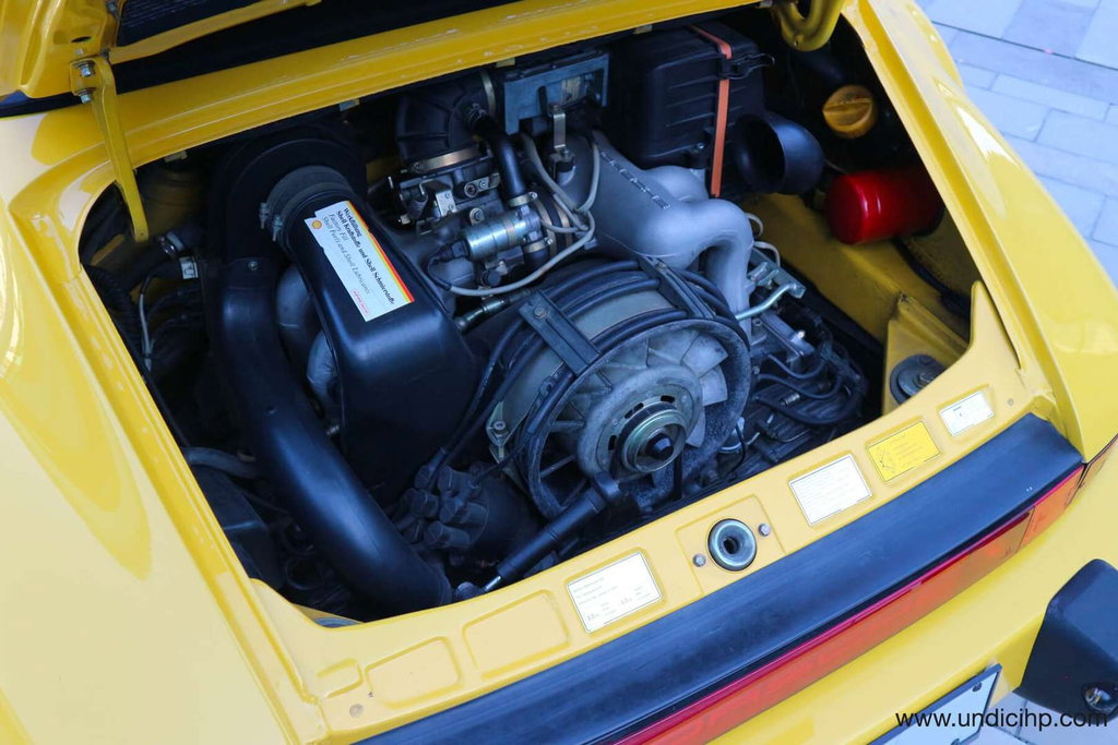 Porsche 911 Carrera 3.2 Speedster