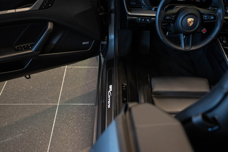 Porsche 992 Carrera