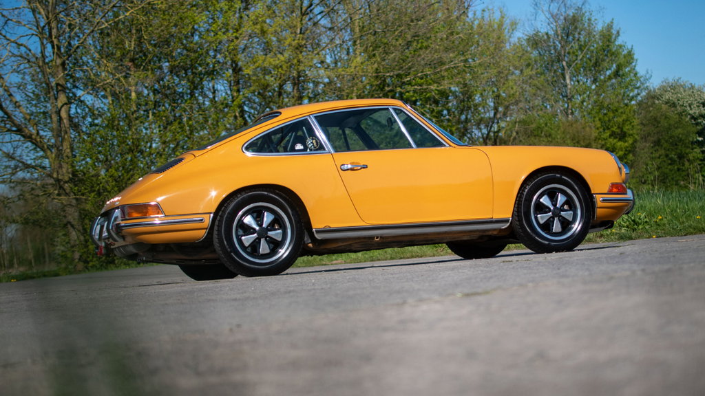 Porsche 911 T