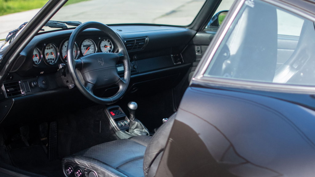 Porsche 993 Carrera 4S