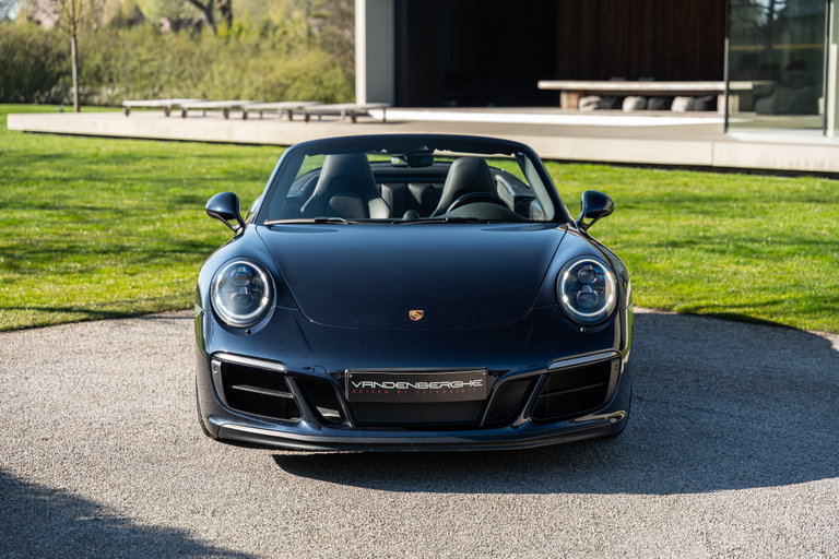 Porsche 991.2 Carrera 4 GTS