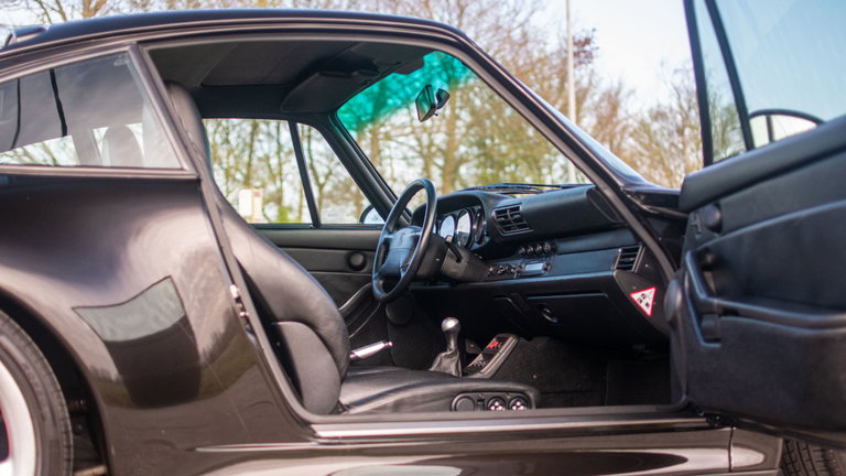 Porsche 993 Carrera 4S