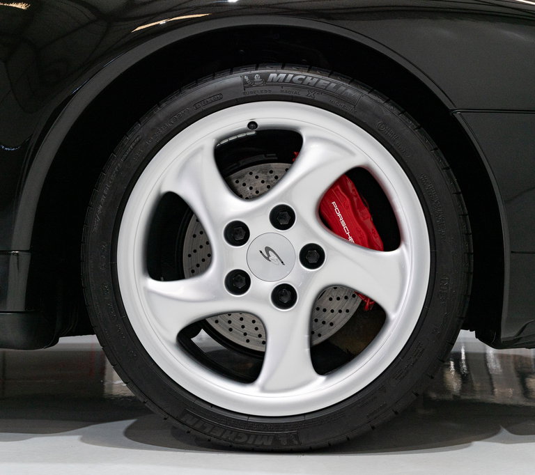 Porsche 993 Carrera 4S