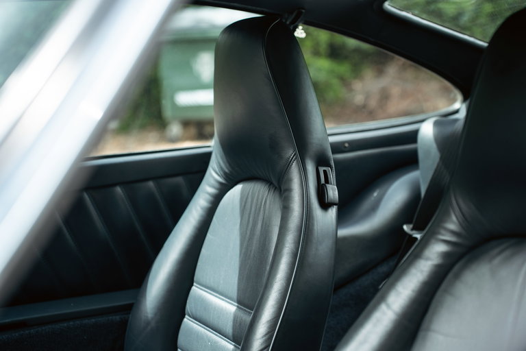 Porsche 964 Carrera 4