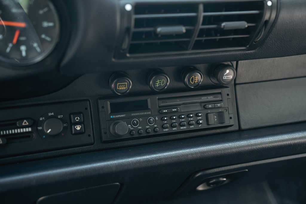 Porsche 964 Carrera 4