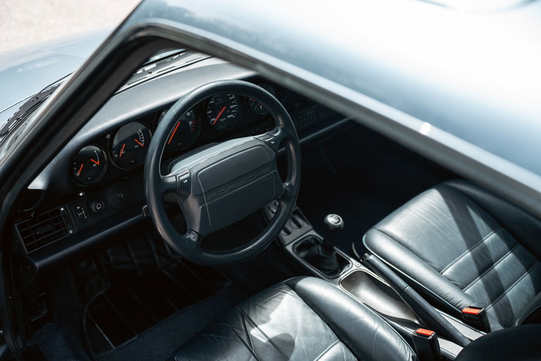 Porsche 964 Carrera 4