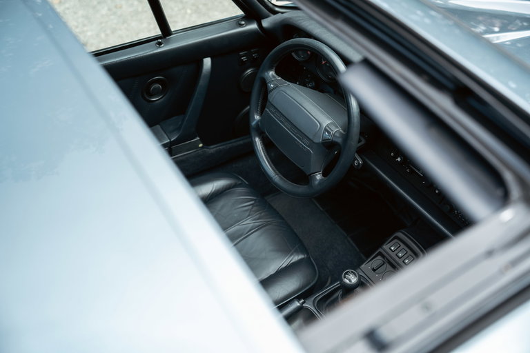 Porsche 964 Carrera 4