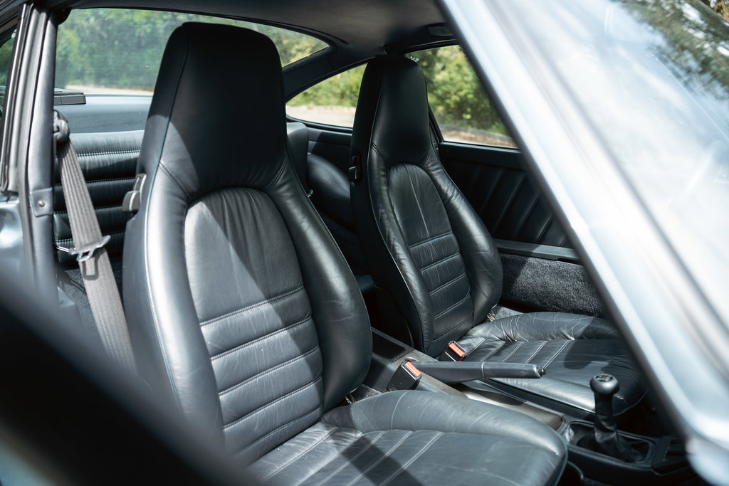 Porsche 964 Carrera 4