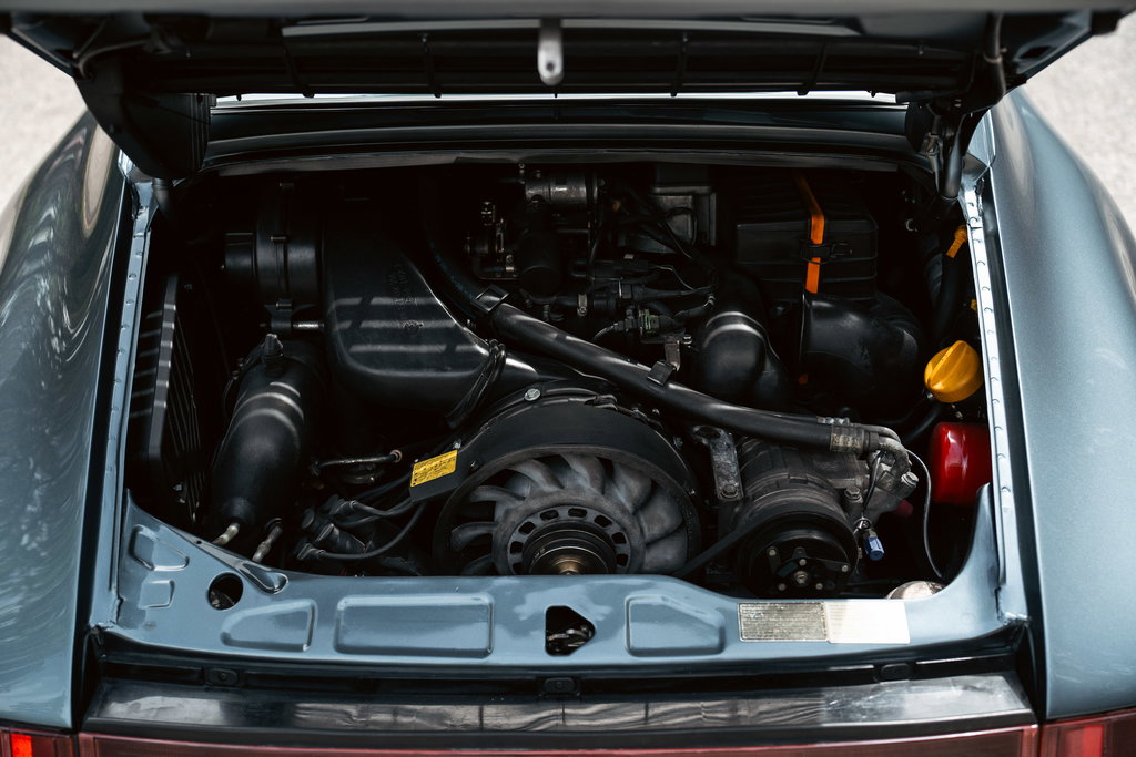 Porsche 964 Carrera 4
