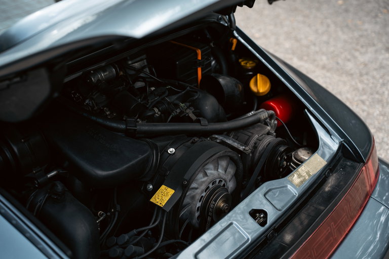 Porsche 964 Carrera 4