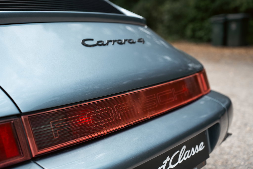 Porsche 964 Carrera 4