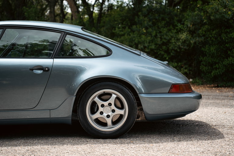 Porsche 964 Carrera 4