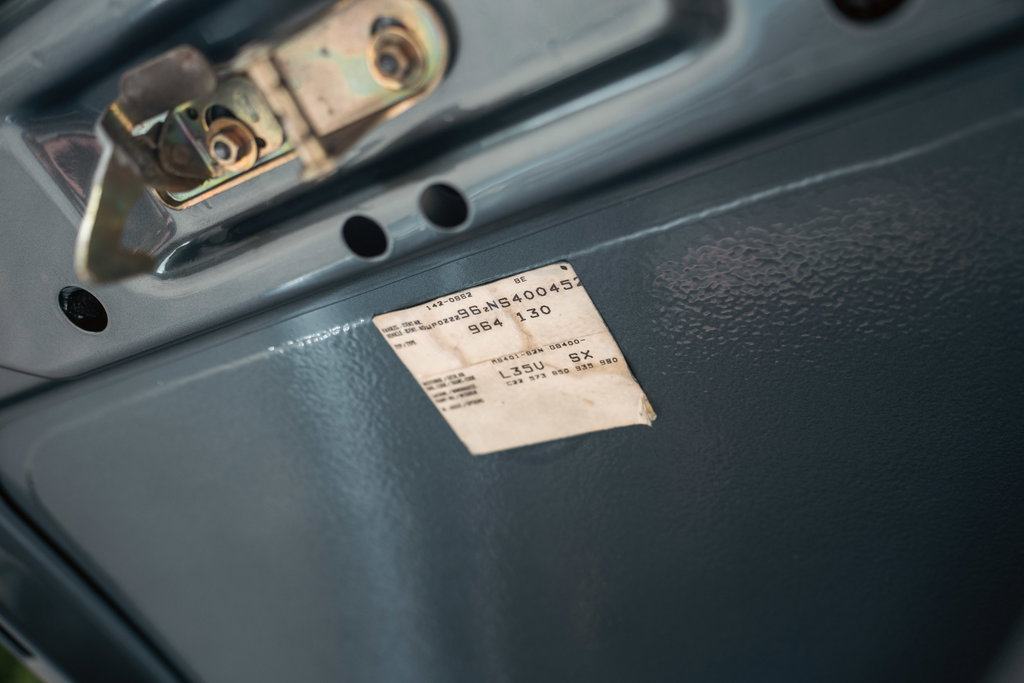 Porsche 964 Carrera 4