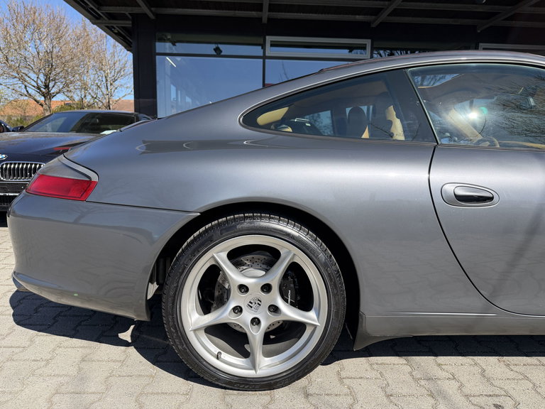 Porsche 996.2 Carrera