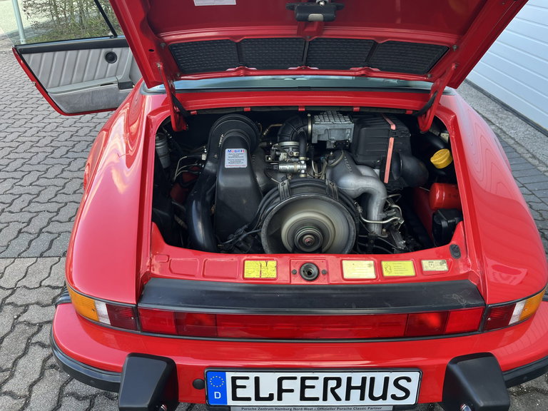 Porsche 911 Carrera 3.2