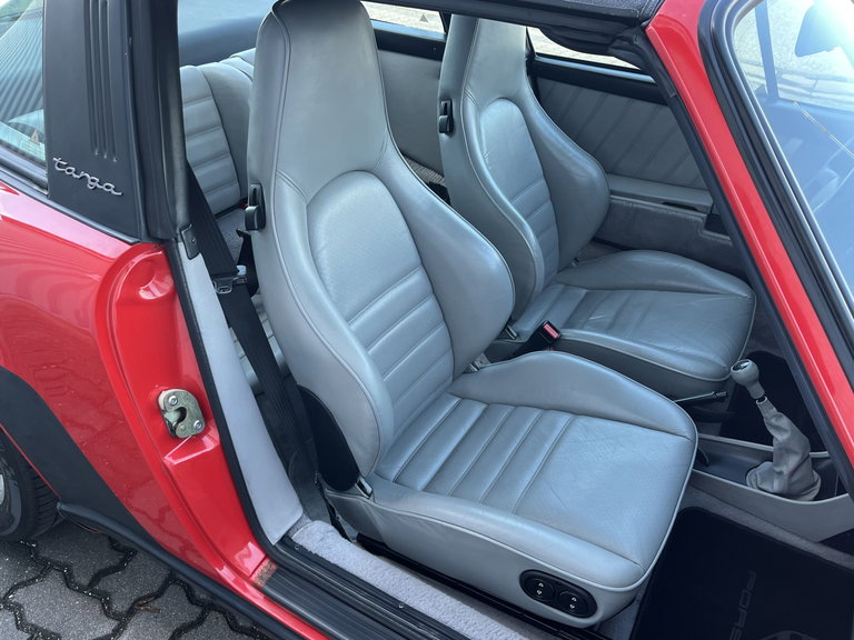 Porsche 911 Carrera 3.2