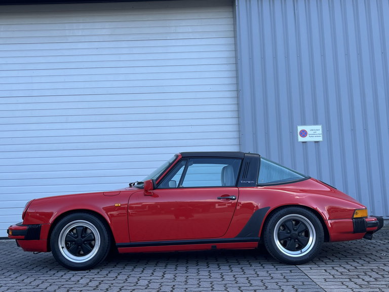 Porsche 911 Carrera 3.2