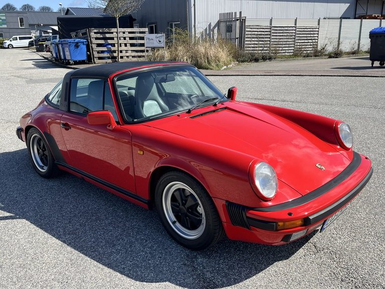 Porsche 911 Carrera 3.2