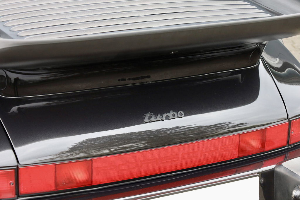 Porsche 911 Turbo 3.3