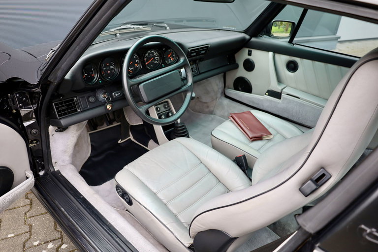 Porsche 911 Turbo 3.3