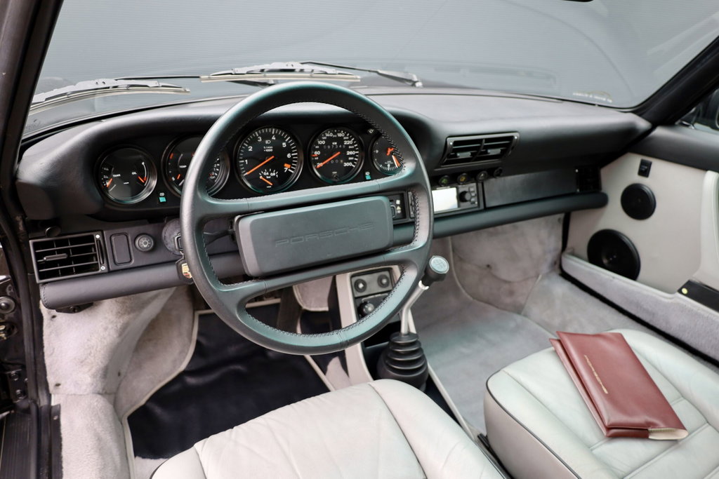 Porsche 911 Turbo 3.3